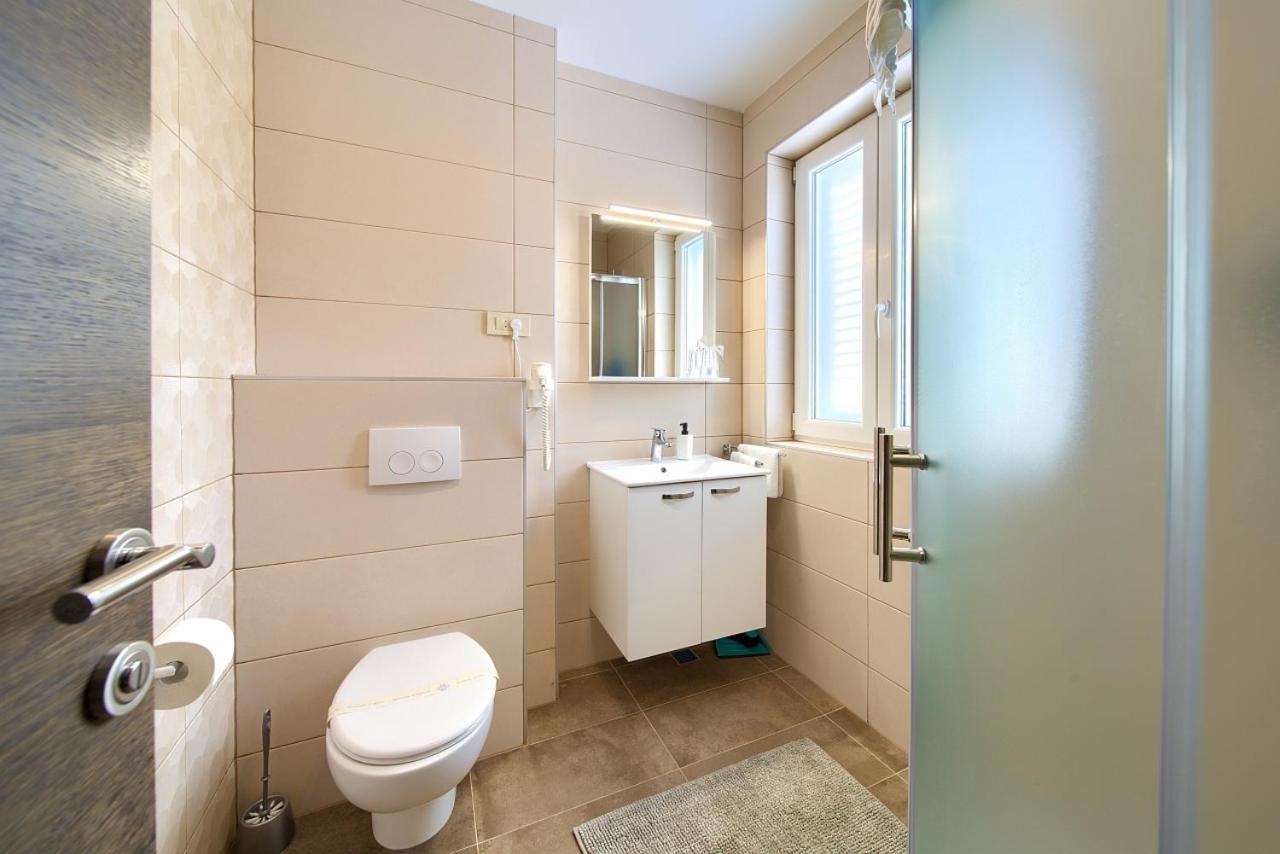 Apartmani Dal Malinska Exterior foto