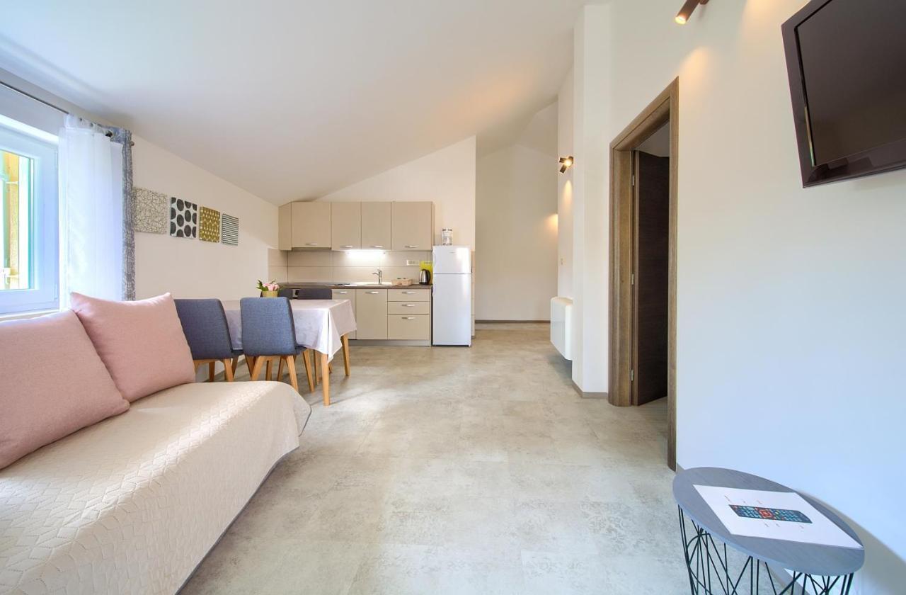 Apartmani Dal Malinska Exterior foto