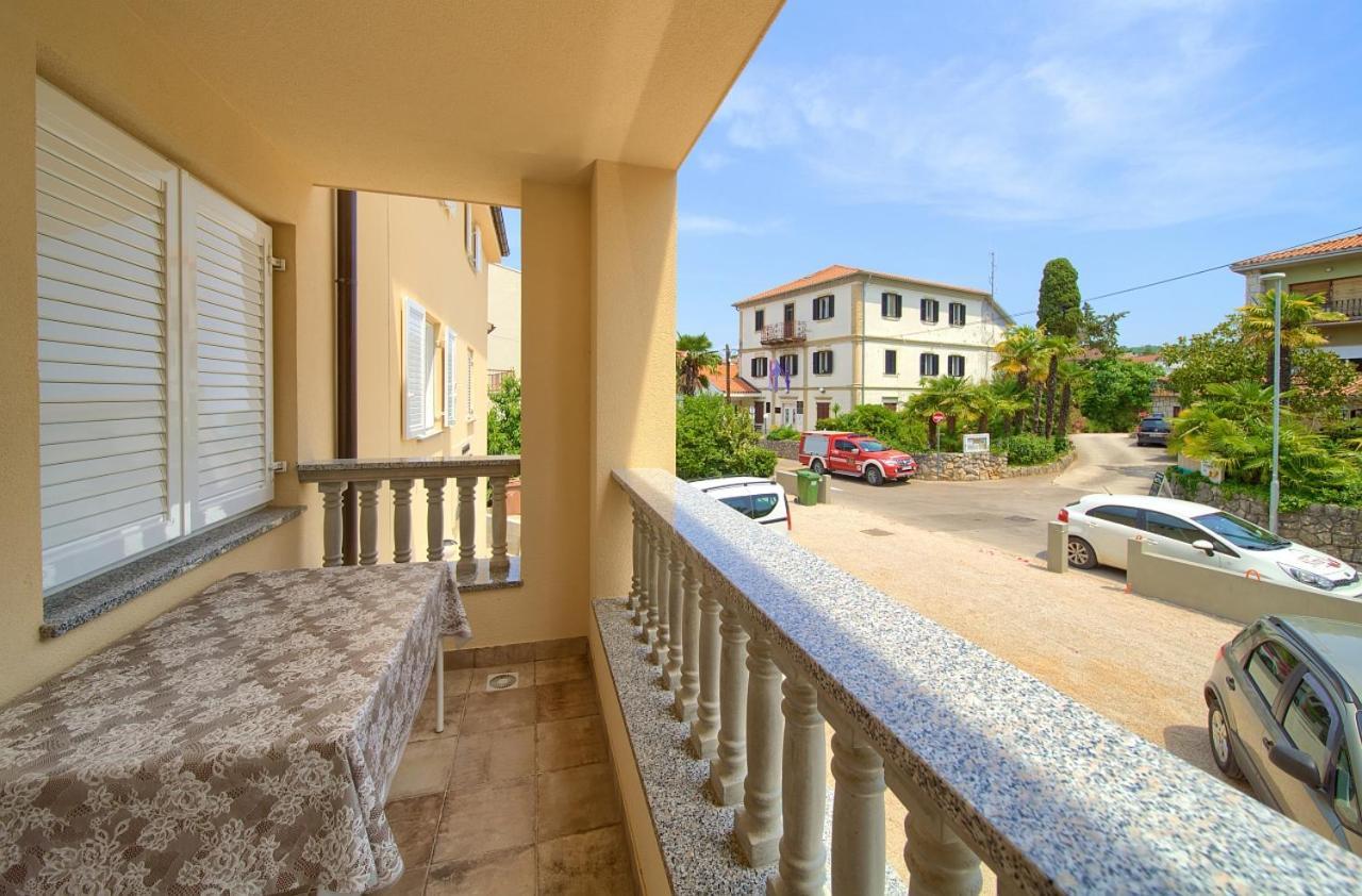 Apartmani Dal Malinska Exterior foto